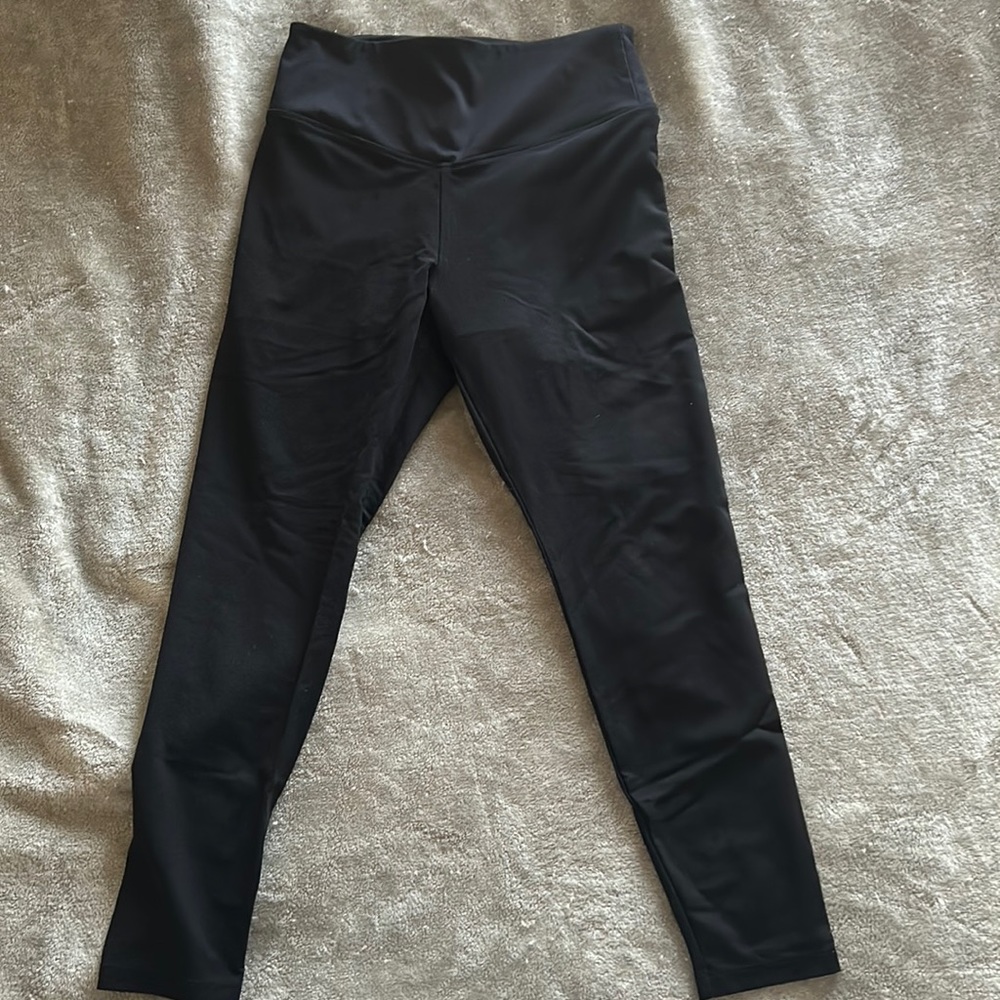 Retired VS Mesh Legging w/ PINK logo